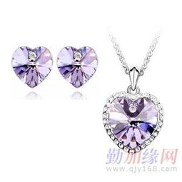 義烏水晶飾品批發(fā)與多元化商品供應 聚焦冠星飾品廠