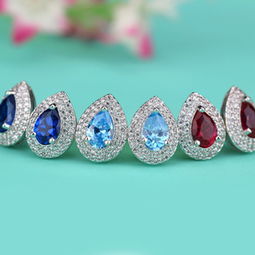 韓風簡約，點睛之飾 微鑲嵌多色寶石耳釘，點亮日常時尚